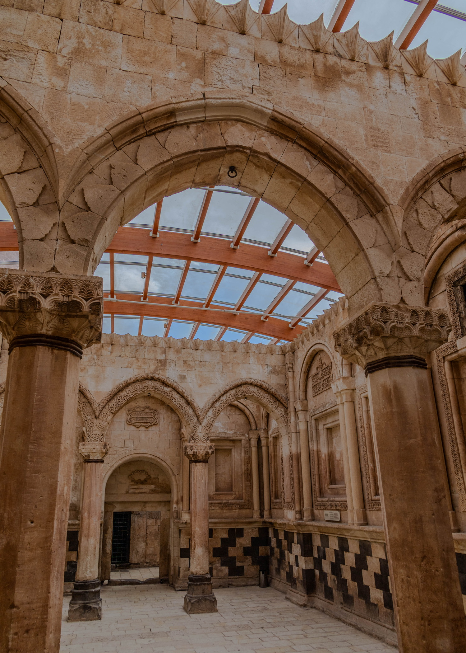 Binnenkant Ishak Pasha Palace in Turkije